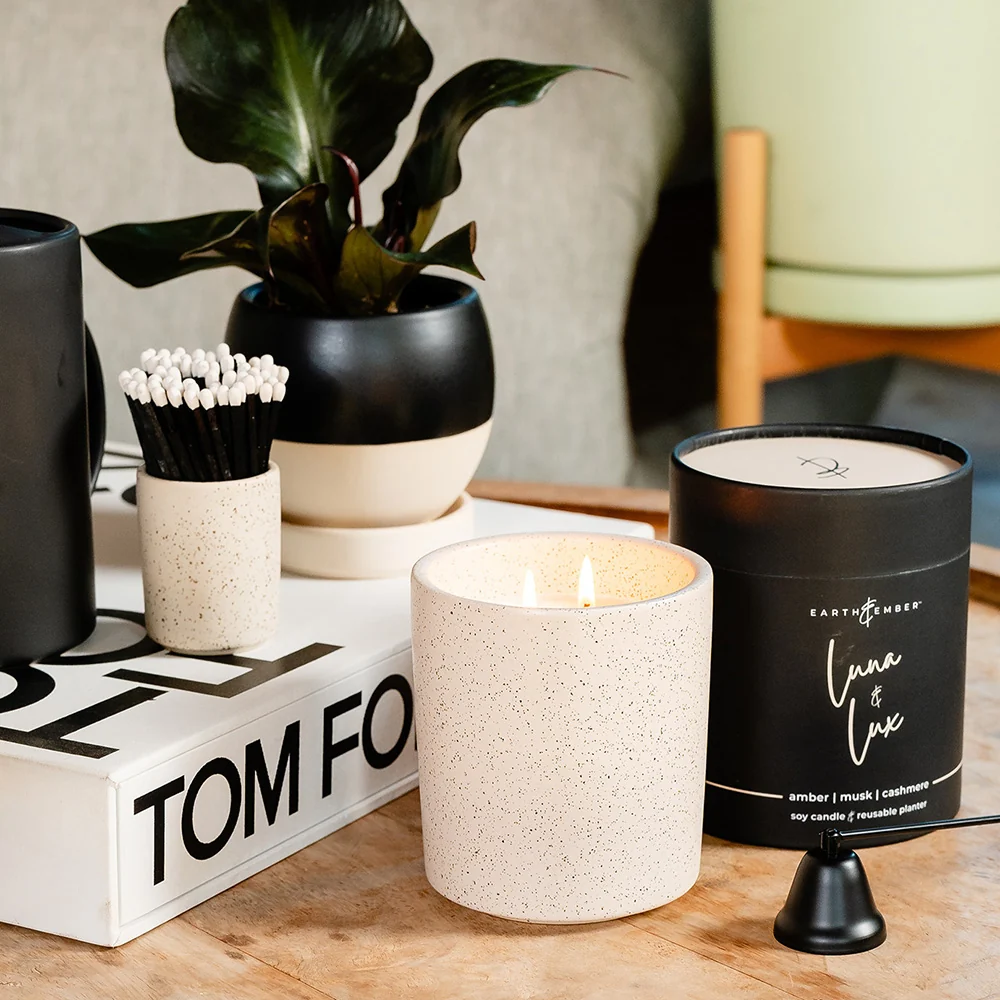 Earth & Ember 13 oz Candle: Luna & Lux - Image 4