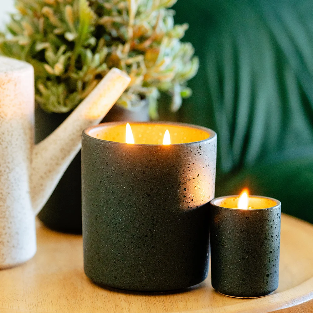 Earth & Ember 13 oz Candle: Sandalwood & Fir - Image 3